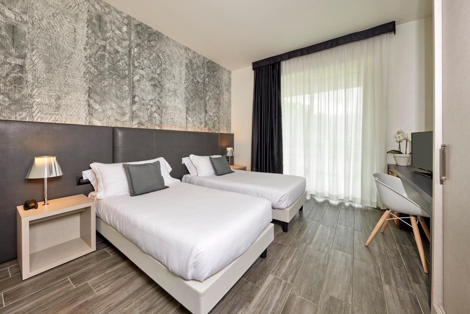 Park Hotel Casimiro Сан-Феличе-дель-Бенако Номер фото